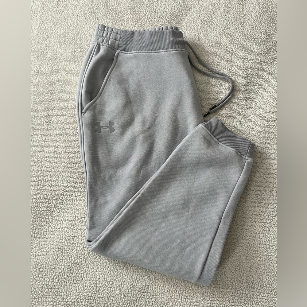 NWOT Under Armour Light Gray Joggers, Size 2XL